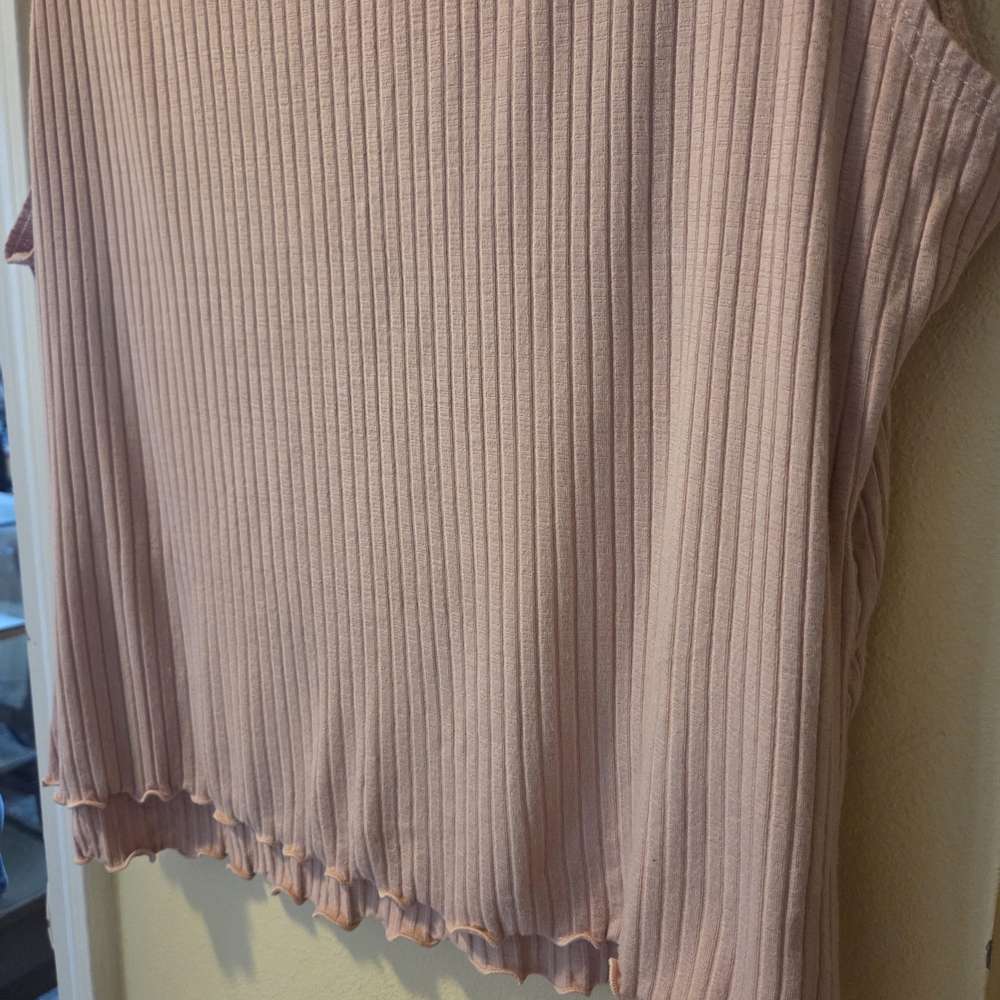 Sleeveless Pink Ribbed Top - Picture 5 of 6